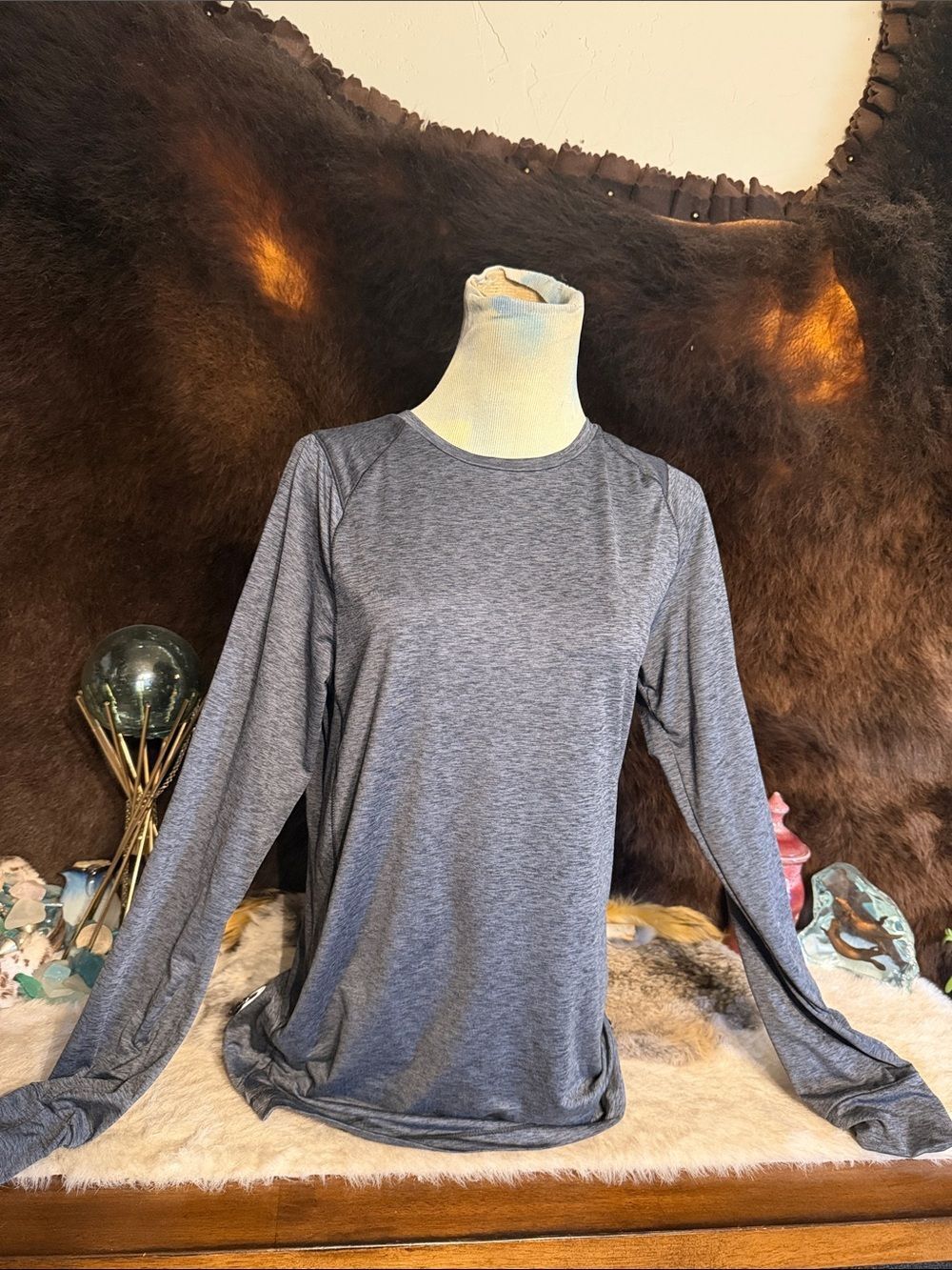 Heather Gray Long Sleeve Athletic Top S (4550)